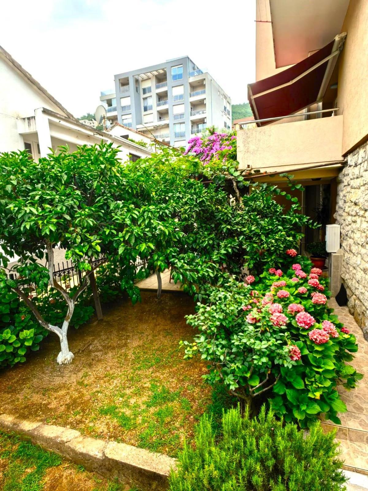 El Mar Apartments Budva Exterior photo