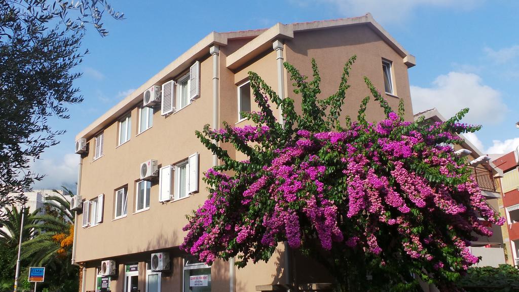 El Mar Apartments Budva Exterior photo